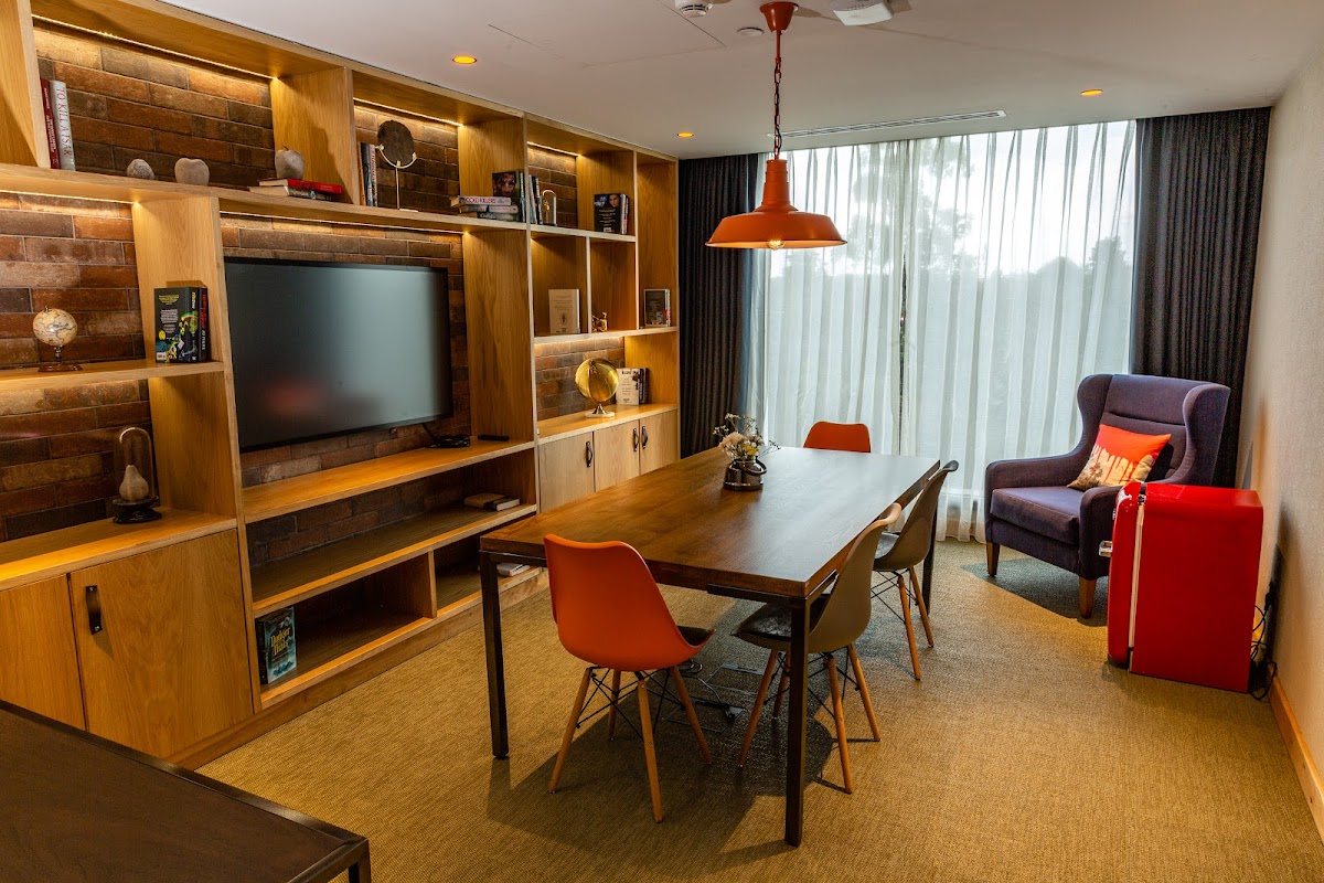 The Social House — photo 2